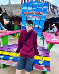 Griffin Wallace Henkel Instagram - #cozumel #springbreak #fun #onthewater #mexico #tourist #snorkeling