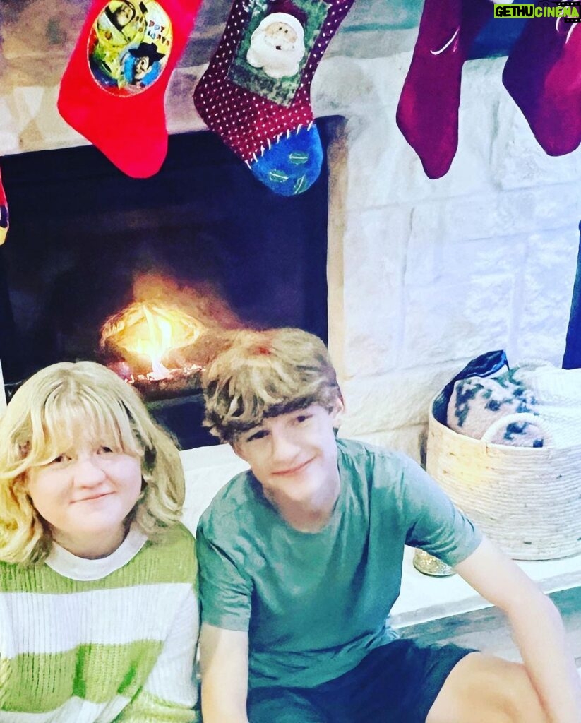 Griffin Wallace Henkel Instagram - #family time #holidays #decorate #tree #christmas #christmascarols #cookies #grateful #joy #love