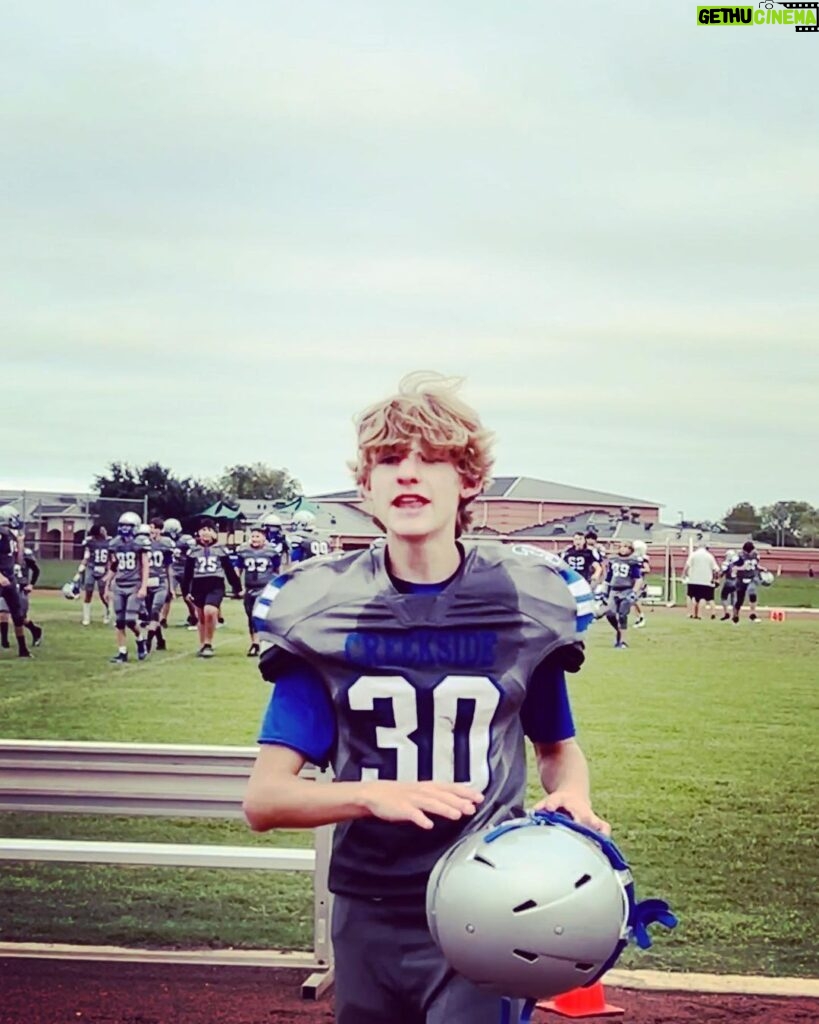 Griffin Wallace Henkel Instagram - #middle linebacker 12 #tackles #found #bliss #football