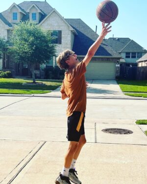 Griffin Wallace Henkel Instagram - #Summer break - gonna take a #timeout  #see you in #August 

Have an amazing summer 😊🌞😁

#actor #kid #teen #teenmodel #basketball #team #outtakes #social #media #break #coming #up