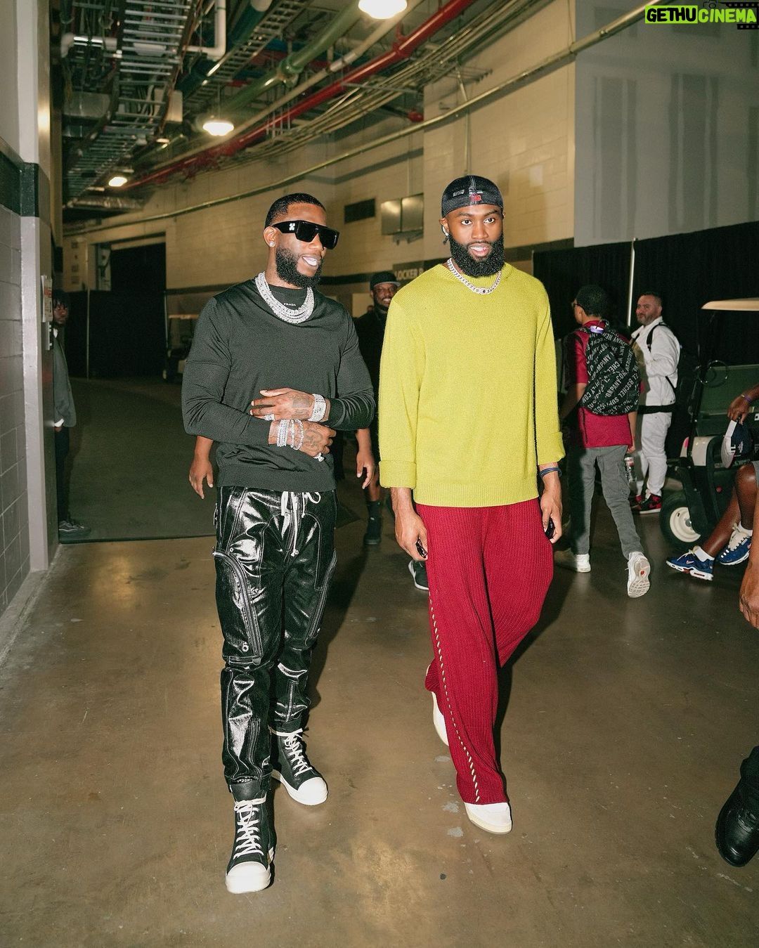 Gucci Mane Instagram - The walking bankroll The human lightshow 💰💎 New Orleans, Louisiana