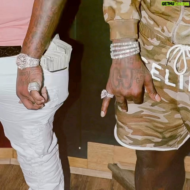 Gucci Mane Instagram - Nobody Video out now @1finesse2tymes ft Wop 🥶🥶