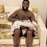 Gucci Mane Instagram - I was born legendary on the 12th of February! My lil girl perfect she the best gift ever 🎁🎂