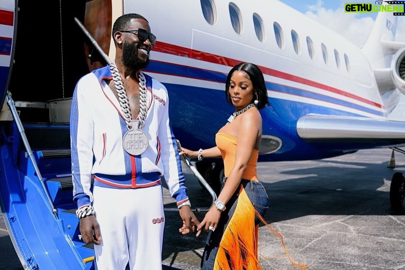 Gucci Mane Instagram - I was praying and fasting in the pen for a 2nd chance so I can’t fumble the bag 💼 💰