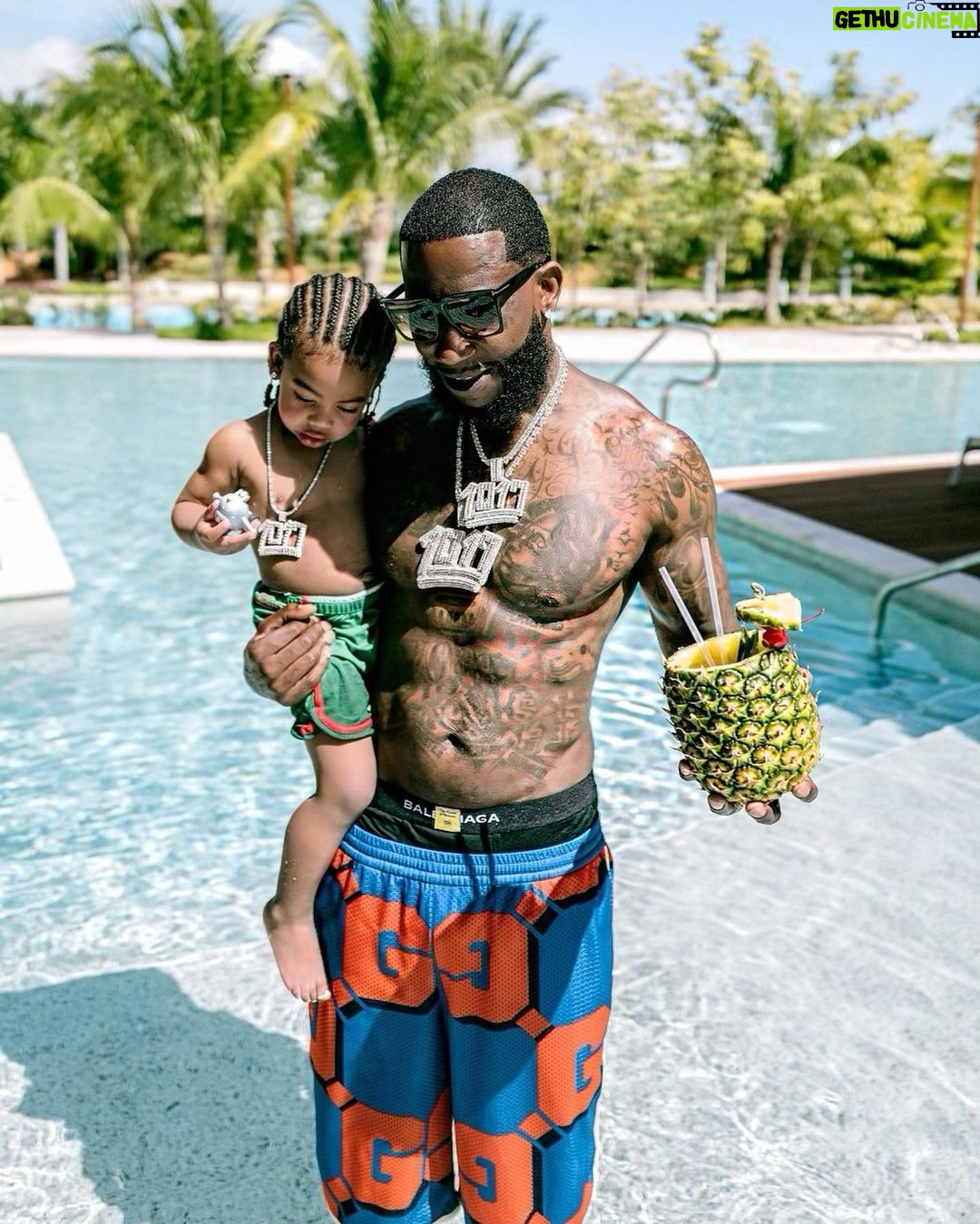 Gucci Mane Instagram - DAD BODY πͺπΏπ°π₯Άπ§
