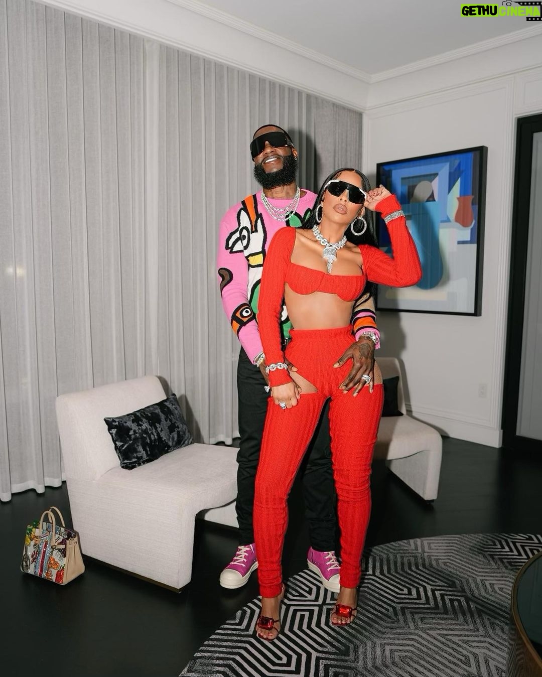 Gucci Mane Instagram - My money getting longer and my wife getting finer @keyshiakaoir ❤️💰❤️💰