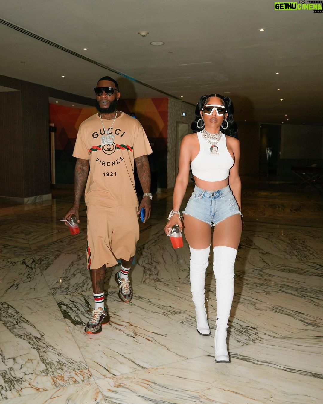 Gucci Mane - 256.5K Likes - Mom and Pops!! 💰💰
