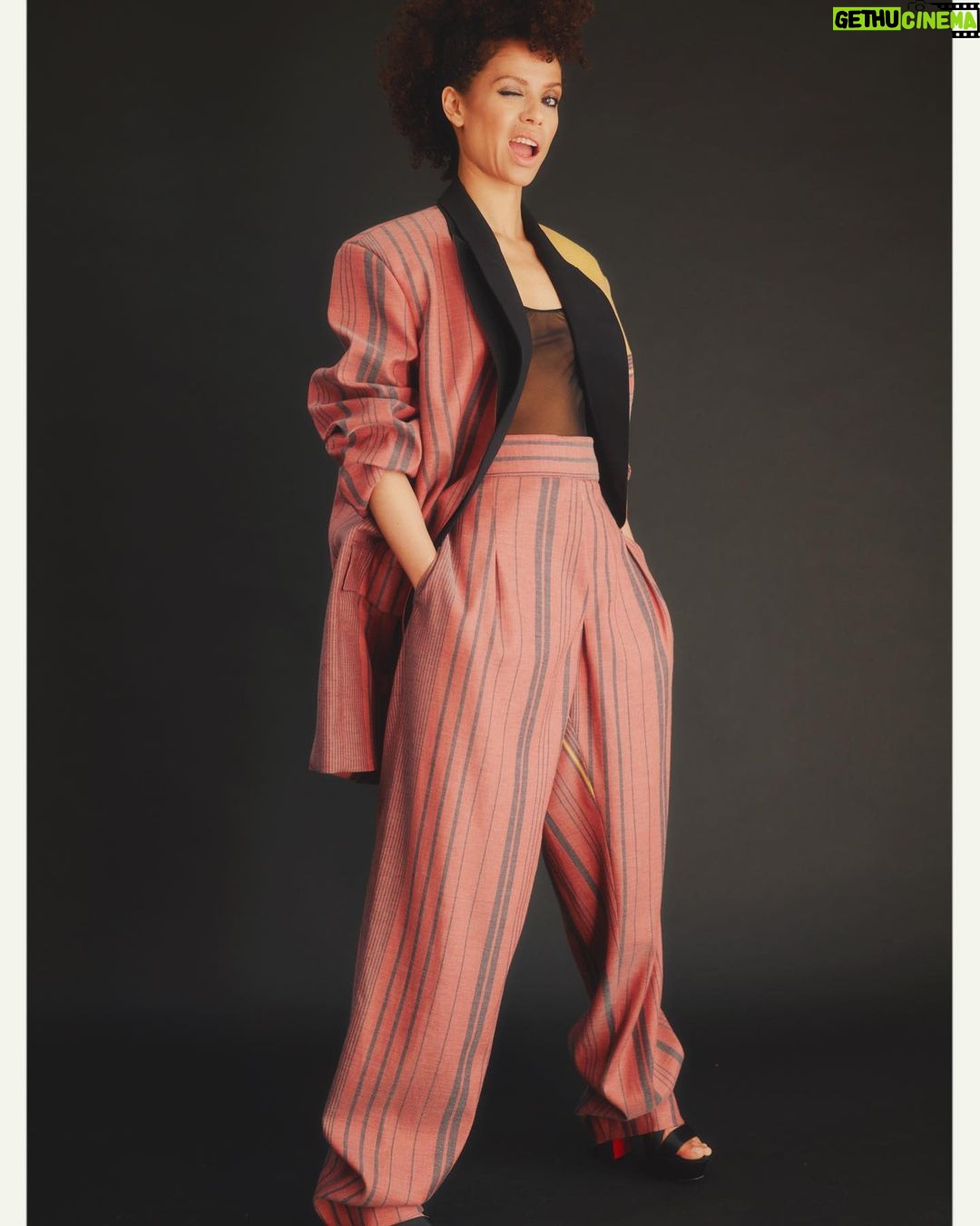 Gugu Mbatha-Raw Instagram - The many Moods of Monday🍊@Thelaterals “My name means our pride, so changing such a name feels like the most ridiculous thing. I was pretty secure in the fact that you have to be proud of your heritage, and people will adapt to You. I don’t think you have to make yourself smaller or more accommodating to the culture which you’re in. I don’t think it ultimately serves you in the long run. That wasn’t right for me at the time. And I’m glad.” 🤗 Be your multifaceted self! Photographer: @silipman Hair: @jennierobertshair Makeup: @carolinebarnesmakeup #surface #beyourself