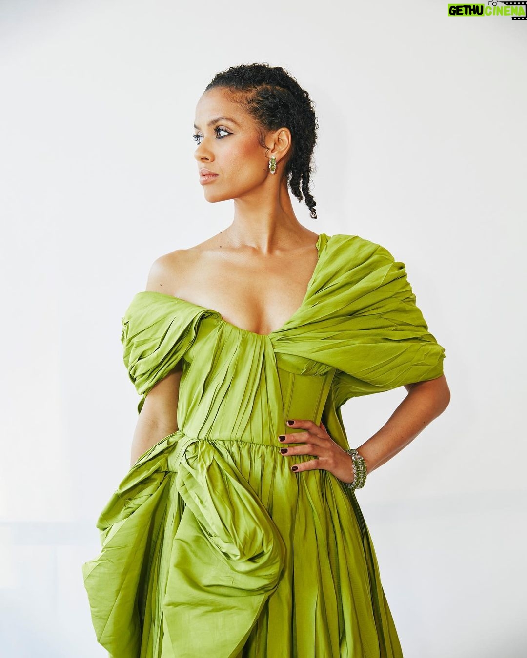 Gugu Mbatha-Raw Instagram - Fashion Encore! 💚 ✨ Getting ready @voguemagazine with photography by the brilliant @dannykasirye A dream to wear @alexandermcqueen on the carpet for the first time. Thank you @cartier and @leithclark for this bold and beautiful look! See link in Surface stories @ vogue.com “The structure of the dress was so striking, and had real architecture to it. There’s something about this dress that’s very feminine, but it also has an edge to it, which is something you always find with McQueen. Green is the color of the Heart Chakra. I love what green represents: life and freshness. I like to feel confident and powerful.” 💚 Hair: @naivashaintl Makeup @makeupvincent #surface New York, New York