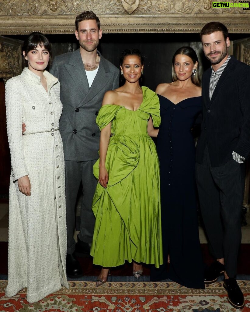 Gugu Mbatha-Raw Instagram - What a night!!! ✨✨✨ Such a joy to celebrate at the #Surface premiere in NYC with the incredible cast and creative team! So special to see the show on the big screen for the first time @themorganlibrary and reunite with such a beautiful group of people @hellosunshine who brought our story to life. Special thanks to @reesewitherspoon for being such an inspiration to me and champion for our show! ☀️ Huge congratulations to our show runner @veronicalynnwest - such an adventure to be on this journey with you and your incredible talent! To our amazing beautiful cast 🥂 @ojacksoncohen @tdotsteph @miss.lotusb @francoisarnaud @millie_brady #arigraynor SO excited to share Surface with you this Friday July 29th @appletvplus 🌊 The Morgan Library & Museum