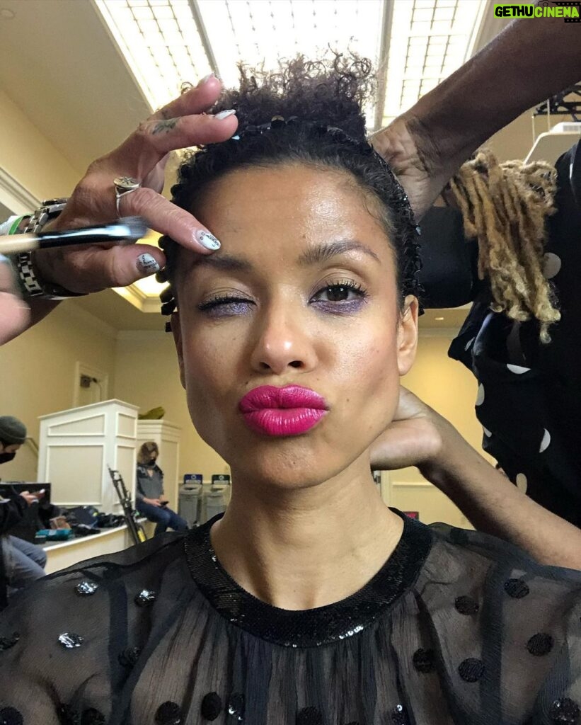Gugu Mbatha-Raw Instagram - Eccentric? Moi? ✨ More JOY @tatlermagazine scroll through for #bts fun! 👉🏽 Adore this pink number @alexandermcqueen 💕 Felt like Alice in Wonderland AND the Mad Hatter!! Thank you to the whole team for giving us a space to play! 🫖 See link in bio to read full article. #tothineownselfbetrue #TheGirlBefore now streaming @bbciplayer Coming soon @hbomax