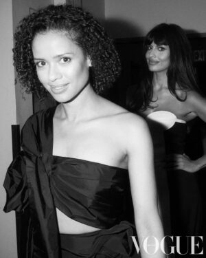 Gugu Mbatha-Raw Instagram - Behind the scenes at the most epic cover shoot ever for @britishvogue with @jameelajamil 
What a day, what a life! ✨

Thank you @edward_enninful ❤️

Wearing @simonerocha_ 
Photographed by @NedRogers and styled by @Edward_Enninful, with hair creative director @GuidoPalau, Jameela’s hair by @TheNicoleBlais, make-up creative director @PatMcGrathReal, nails by @JinSoonChoi, hair colourist @LenaOtt, set design by @MaryHoward_SetDesign at @MHS_Artists, production by @ProdN_ArtAndCommerce and executive producer @RukRichards. Talent casting by @JillDemling, model casting by @MrsVoguester and @Janay_Bailey1, deputy director, global fashion network @LauraJaneIngham, fashion editor @EnieD, associate fashion editor @RebeccaPurshouse and fashion assistants @Char_Rutter, @InesCMourao, @AmanataA, @BiancaParisotto, @BillieRoseOwen, @JasmineFontaina and @Olivia.Jakubik. With thanks to @JimmyMoff, Lars Nordensten, @HookPropsBK and @HighLineStages, New York.