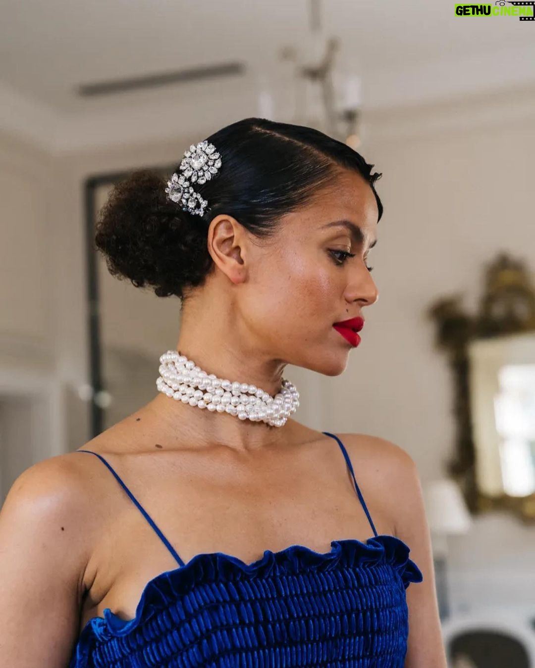 Gugu Mbatha-Raw Instagram - Reflecting on the soul filling adventure with @gucci and @zeitzmocaa Museum of Contemporary African art in beautiful Cape Town. ✨ See link in stories to read my full photo diary @britishvogue “It’s always special to visit South Africa because my Dad was born here and I have family in Johannesburg. My uncle passed in 2020, and like many I attended his funeral on Zoom. So it was a really emotional moment to visit his grave and connect with my cousins. Cape Town is a beautiful city, with a very complex history. The legacy of Apartheid is still very present in the landscape of the city. Nurturing art and culture is so important for healing these scars. I wanted to support Zeitz MOCAA as a space that can bring people together and especially the exhibition When We See Us, which celebrates the craft and legacy of painting by Black African artists.” It was really special to have a private view with the inspirational @madamekoyo the curator and director of the museum and so great to discover the work of Zandile Tshabalala, a female painter from Soweto. It has also been fascinating to see some early Kehinde Wiley paintings. (The exhibition includes a piece from 2001 (16 years before he was chosen by Barack Obama to paint his official portrait for the Smithsonian), that really charts the evolution of his style” We make art because life is not enough ❤️ #WhenWeSeeUs Cape Town, South Africa
