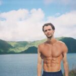 Guilherme Moura Instagram - Invejosos vão dizer que são os abdominais do Cristiano Ronaldo.