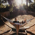 Guillaume St-Amand Instagram - Voici mes deux bons amis @nickbeaup et @simard.elodie — le couple derrière @mateina avec qui je collabore depuis plus de 4 ans. J’ai eu la chance de les suivre en Californie cet été pour documenter une étape importante pour le futur de leur entreprise. Leur mission : faire découvrir le maté. 🧉 Les deux m’inspirent par leur fougue et leur ambition, c’est réellement beau à voir. Happy and proud to call them my friends. Los Angeles, California.