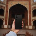 Guillaume St-Amand Instagram – Je vous présente le nouveau @samsung Galaxy S24 Ultra avec @telusfr , un des outils que j’utilise pour documenter mon voyage en Inde. La grande nouveauté cette année est l’arrivée de l’intelligence artificielle Galaxy! Tu peux encercler et rechercher avec Google, faire la traduction AI en direct, modifier tes photos avec le AI et encore plus. Et tu peux tirer le maximum de ce nouvel appareil avec TELUS, le réseau le plus généreux au pays. Visite le lien dans ma bio pour en apprendre plus. #TELUS_Partenaire #galaxys24 India