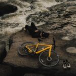 Guillaume St-Amand Instagram - Quand j’étais plus jeune, partir à vélo était ma façon de prendre une pause, m’évader quelques instants. Il n’y a rien de plus méditatif que de respirer le grand air et pédaler pendant des heures. Presque 10 ans sans en faire, j’ai renoué avec ce plaisir de rouler grâce à @momemtumbiking – le Voya E+ est un vélo parfait autant pour se promener en ville que pour mes sorties plein air. • • When I was younger, going on a bike ride was my favourite way to take a break, escape for a few moments. There is nothing more meditative than breathing the fresh air and pedaling for hours. Almost 10 years without riding, I reconnected with this pleasure of riding thanks to @momemtumbiking – the Voya E+ is a perfect bike for riding around town and in nature. Sainte-Adèle, Quebec