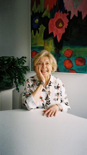 Guillaume St-Amand Instagram - J’avais envie de vous présenter ma grand-maman Sylvia, une belle âme de 91 ans. Pour moi, elle est signe de détermination et de courage. Je suis allé lui poser quelques questions sur le bonheur et voici ce qu’elle avait à nous partager. ❤️