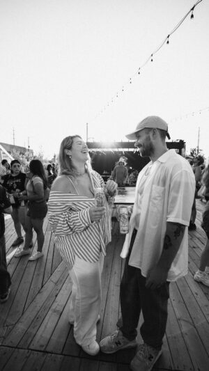 Guillaume St-Amand Instagram - Merci @whiteclawcanada pour la belle soirée! Ça nous a fait du bien de sortir de chez nous pour aller s’amuser en ville. Toujours des good vibes à Aire Commune! Le 24 août aura lieu le prochain évènement, mets-le à ton agenda! #pub

Thanks @whiteclawcanada for the amazing night! It felt good to go out to have fun in the city. Always good vibes at Aire Commune! See you on August 24th for the next event! #WhiteClawCanada  #ad