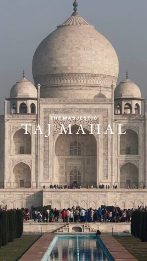 Guillaume St-Amand Instagram - The Majestic - Taj Mahal. A beautiful Masterpiece. 📍 Agra 🇮🇳 #tajmahal #india