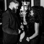 Guillermo Díaz Instagram – 𝘓𝘢𝘴 𝘮𝘶𝘫𝘦𝘳𝘦𝘴 𝘥𝘦 “𝘠𝘰𝘶 𝘊𝘢𝘯’𝘵 𝘚𝘵𝘢𝘺 𝘏𝘦𝘳𝘦”…𝘲𝘶𝘦 𝘱𝘳𝘪𝘷𝘪𝘭𝘦𝘨𝘪𝘰 𝘵𝘳𝘢𝘣𝘢𝘫𝘢𝘳 𝘤𝘰𝘯 𝘦𝘭𝘭𝘢𝘴 𝘦𝘯 𝘶𝘯𝘢 𝘱𝘦𝘭𝘪𝘤𝘶𝘭𝘢 𝘥𝘦 𝘛𝘰𝘥𝘥 𝘝𝘦𝘳𝘰𝘸. @vanessaaspillaga @karinaarroyave @marleneforte @youcantstayherefilm 1st 2📷’s: @jasonjacksonimages #YouCantStayHereFilm #ToddVerow #queerhorror