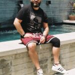 Guillermo Díaz Instagram - 𝘳𝘦𝘮𝘦𝘮𝘣𝘦𝘳 𝘸𝘩𝘦𝘯 𝘸𝘦 𝘶𝘴𝘦𝘥 𝘵𝘰 𝘴𝘢𝘺, “𝘦𝘢𝘵 𝘮𝘺 𝘴𝘩𝘰𝘳𝘵𝘴!”?…𝘈𝘭𝘴𝘰! 𝘕𝘌𝘞 𝘚𝘤𝘢𝘯𝘥𝘢𝘭 𝘳𝘦-𝘸𝘢𝘵𝘤𝘩 𝘗𝘖𝘋𝘊𝘈𝘚𝘛 𝘌𝘗𝘐𝘚𝘖𝘋𝘌 𝘪𝘴 𝘶𝘱 𝘕𝘖𝘞! *special guest! 𝘤𝘭𝘪𝘤𝘬 𝘥𝘢 𝘓𝘐𝘕𝘒 𝘪𝘯 𝘮𝘺 𝘉𝘐𝘖…𝘱𝘩𝘰𝘵𝘰𝘴 𝘣𝘺: @cmyers1105 #SamPage #UnpackingTheToolbox 🎙🧰