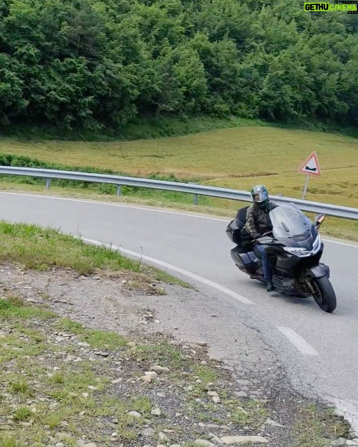 Guy Martin Instagram - We had the privilege to spend 3 days with the legendary @guymartinofficial. TT racer, recordman, biker, TV presenter, the greatest technology and mechanical enthusiast in the world. We rode together from Vicenza to Misano, then all the way to Mugello where we attended the @motogp #ItalianGP, surrounded by the true love of the people that wanted to meet and greet him. Guy is an authentic road rider, a hungry competitor, a meticulous engine mathematician. He’s a superb human being, always attentive to others, keen to share and ready to help. But most of all, he is speed. He has the real Speed Demon inside.🔻 GRAZIE GUY! As you said, simply the best days. See you on the road.☠️🚀 #dainese @hondamotoitalia