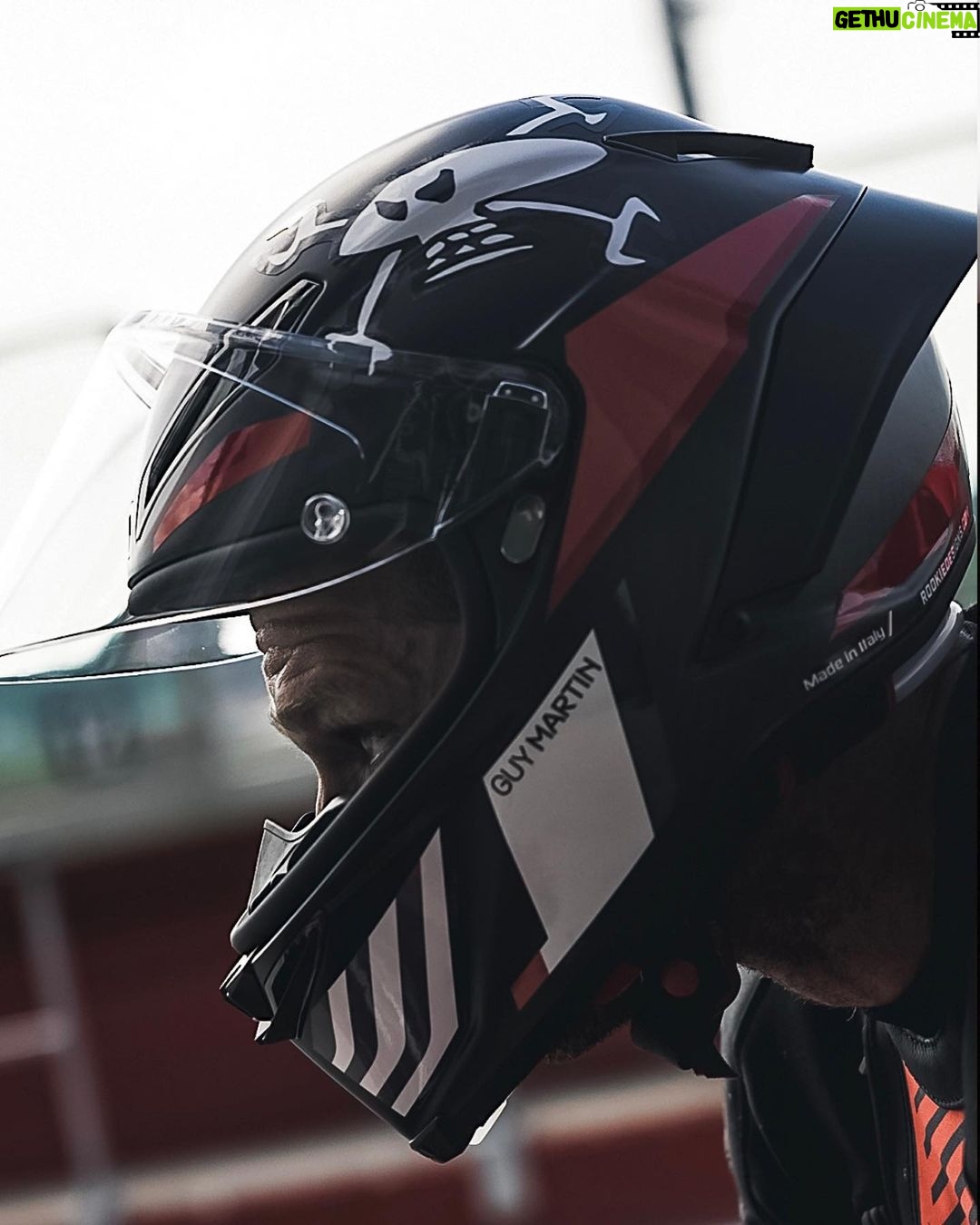 Guy Martin Instagram - We had the privilege to spend 3 days with the legendary @guymartinofficial. TT racer, recordman, biker, TV presenter, the greatest technology and mechanical enthusiast in the world. We rode together from Vicenza to Misano, then all the way to Mugello where we attended the @motogp #ItalianGP, surrounded by the true love of the people that wanted to meet and greet him. Guy is an authentic road rider, a hungry competitor, a meticulous engine mathematician. He’s a superb human being, always attentive to others, keen to share and ready to help. But most of all, he is speed. He has the real Speed Demon inside.🔻 GRAZIE GUY! As you said, simply the best days. See you on the road.☠️🚀 #dainese @hondamotoitalia