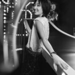 Gwei Lun-mei Instagram – 戴上Première 的你是什麼樣子？

感受到自由，自信，自在，自適的樣子。

Be Première ! Be the First !

#滿滿的左臉😜

@chanelofficial
#CHANELPremiere 
#CHANELWatches 
#CHANELPremiereFunfair #CHANELPremiereFunfairTaipei