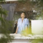 Gwei Lun-mei Instagram - 很榮幸能夠與跟我有著相同理念的 @bonaquaHK 合作，擔任他們的品牌大使，除了在產品上，也在生活中鼓勵大家實踐 「Choose Less」的態度，透過為環境做出實質改變，向可持續的未來邁進。 歡迎大家欣賞正片和幕後花絮，跟著我和 bonaqua®， 一起選擇 「少一點」的生活態度，一起為地球出一分力！ #ChooseLessChooseBonaqua #bonaquaHK #WaterForTomorrow