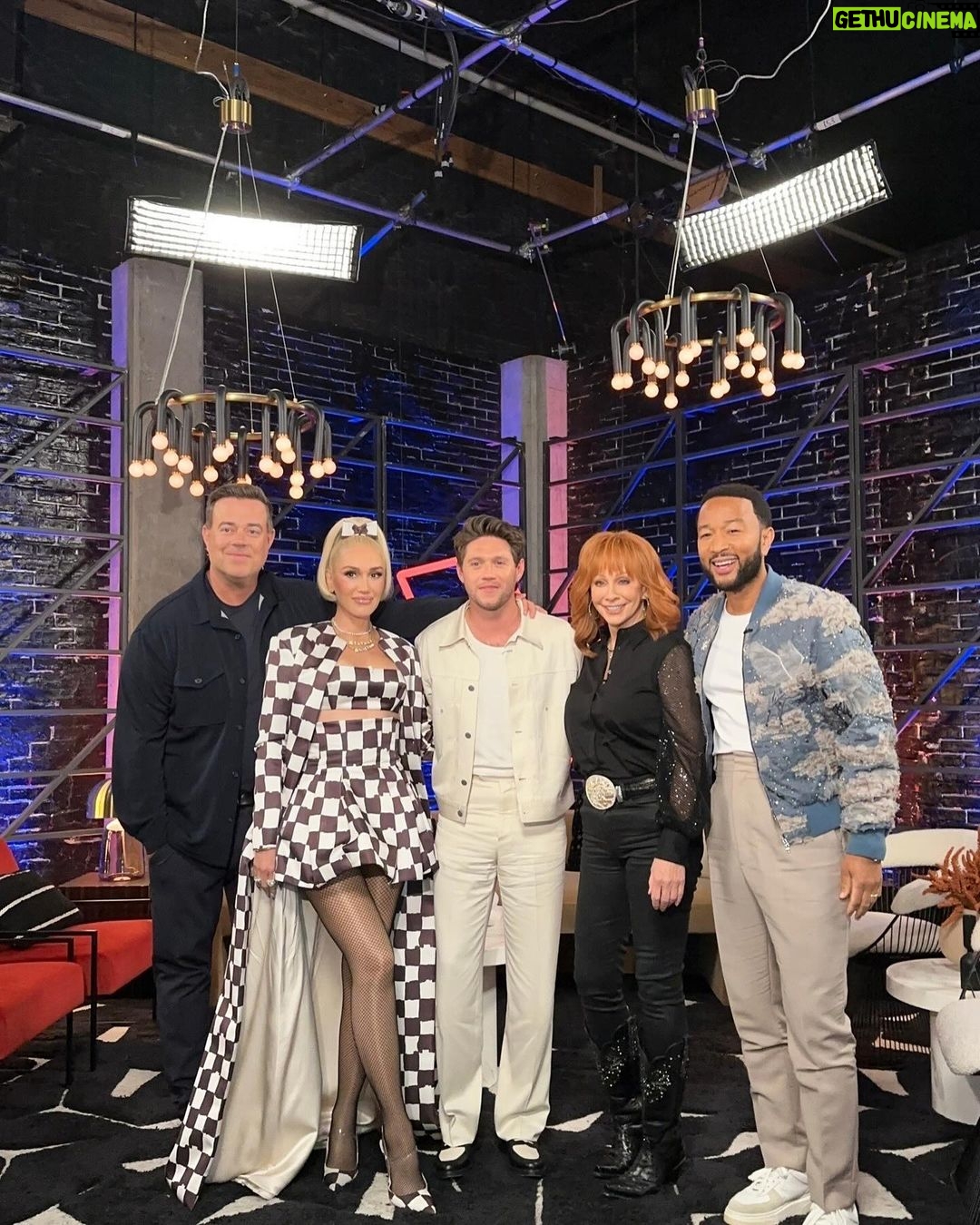 Gwen Stefani Instagram - We’re having #toomuchfun on @nbcthevoice! What a crew!