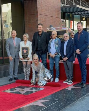 Gwen Stefani Instagram - what a dream !! thank u SO much @hwdwalkoffame + @warnerbrostv + Irving Azoff, Jimmy Iovine, and of course, @blakeshelton 🤍🙏 who would have thought this girl from Anaheim would have her own star on the Hollywood Walk of Fame 🌟 thank u for walking this journey with me, singing with me all these years … i love u !!! Gx 

Photos 1-7: @warnerbrostv