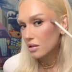 Gwen Stefani Instagram - The GLOW is GXVEing ✨ Get glowing like Gwen with our new Check My Glow Multi-Dimensional Highlighters ✨ ⚡️A gradient of shimmering, creamy powders ranging from subtle satin to show-stopping holographic ⚡️Silky smooth formula melts into skin, instantly diffusing light for a lit-from-within, radiant highlight ⚡️Formulated with a higher concentration of pearl to give more luminosity, and Magnolia Bark Extract to help even out skin tone ⚡️Available in 3 shades (Gwen wears Platinum Cowgirl) Check them out now at gxvebeauty.com, sephora.com and now available in-store @sephora + #sephoraatkohls