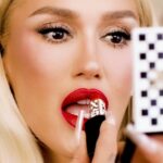 Gwen Stefani Instagram - Santa approved + @Sephora loved! 🎅✨ Santa’s favorite stop for last-minute magic !! discover @gxvebeauty enchanting holiday picks at Sephora for those perfect eleventh-hour gifts 🌟💄