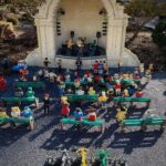 Gwen Stefani Instagram - gosh this lego band reminds me of something i just can’t put my finger on it 🧐🧐 gx LEGOLAND California