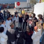 Gwen Stefani Instagram - ahhh #TikTokTailgate what an incredible experience !!! i had such a fun time singing and dancing with u ✨ and performing Purple Irises for the first time with @blakeshelton 🎉🪻 WHAAT !! thank u @nfl + @tiktok :) now lets play some football 🏈 gx Allegiant Stadium
