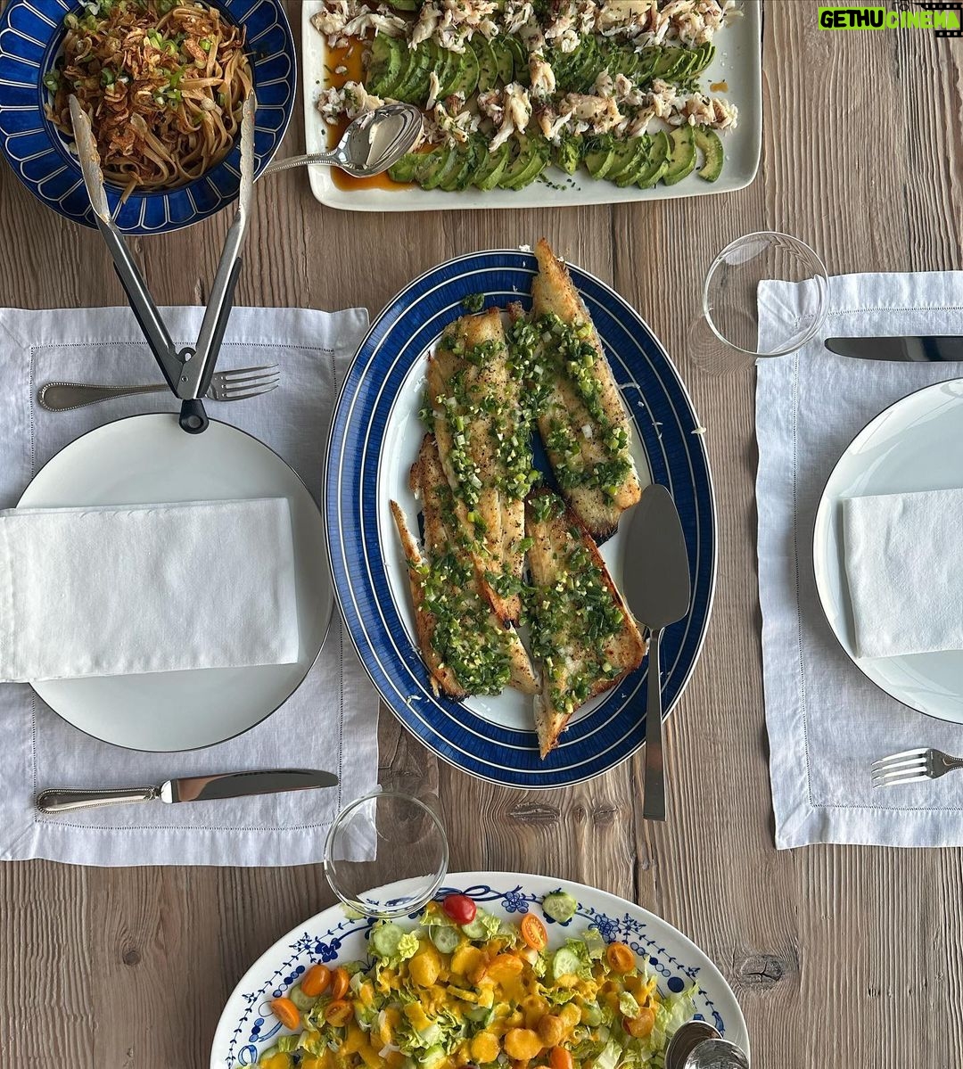 Gwyneth Paltrow Instagram - Sometimes it’s a challenge to make grain-free, dairy-free, legume-free paleo dinners. I get stuck! But Brad and I have felt so well eating this low inflammation way (with the occasional heavenly cheat meal, of course) that I keep challenging myself to find new ways to tailor food to this way of eating. Some tips: Asian is the easiest to adapt because the bold flavors come with herbs, garlic, ginger, etc and you can sub out coconut aminos for soy. Mexican is good as well thanks to @sietefoods grain-free tortillas. Last night I made chili noodles with the garlic chili crisp from @goopkitchen and @taste_republic cauliflower linguini @nomnompaleoletsgo has a great scallion ginger sauce I put at the end on my broiled fluke My carrot ginger salad dressing at @goop rounded out a simple salad with a bunch of stuff in the fridge and crab with avocado sashimi and a homemade ponzu.