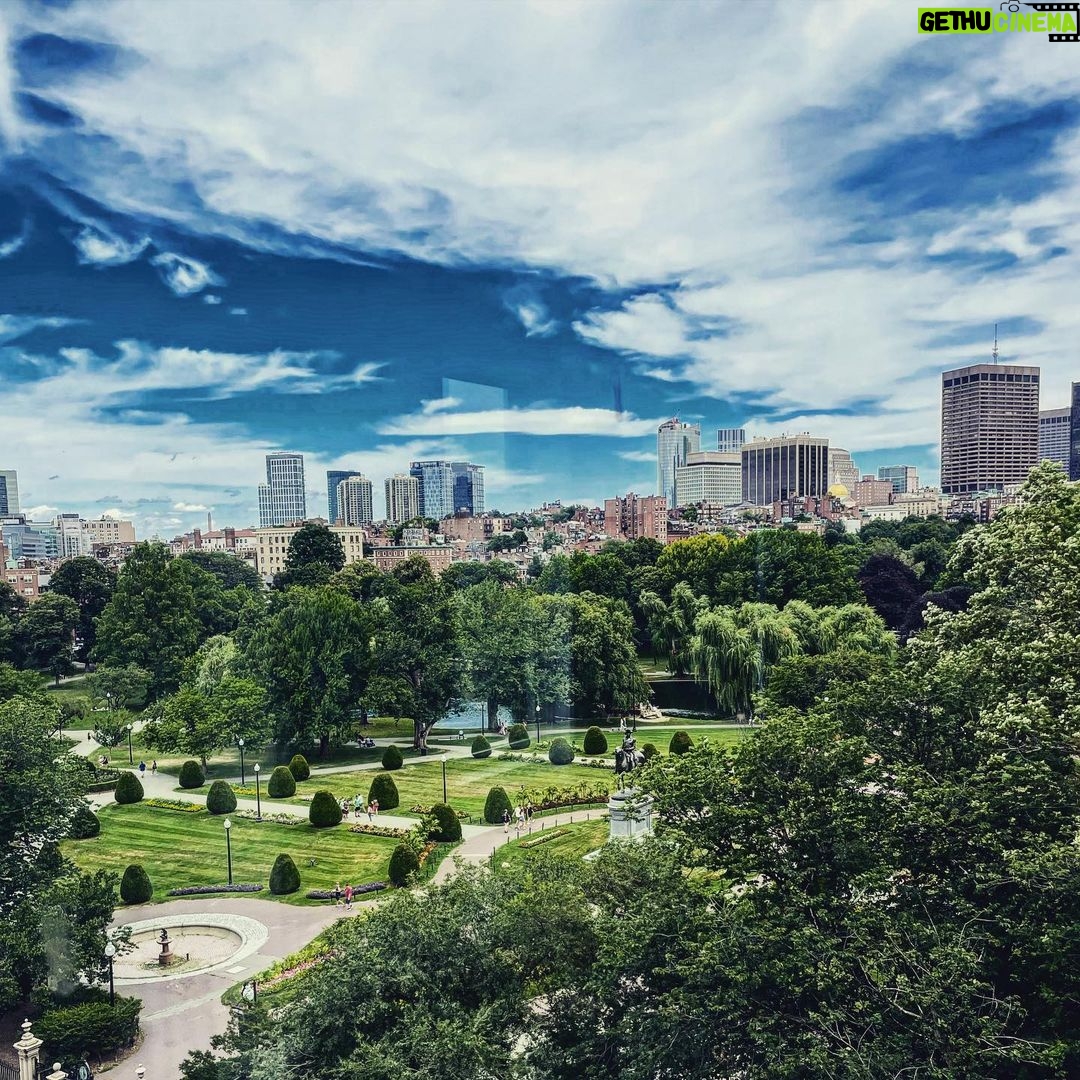 Gwyneth Paltrow Instagram - A fantastic 24 hours in Boston, view from my hotel window(@thenewburyboston is SO good) More in stories.