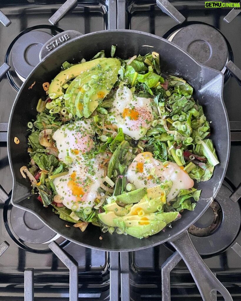 Gwyneth Paltrow Instagram - Today I went for green shakshuka with avocado and lime, a great one from @edibleliving on NYTimes Cooking. I had a beautiful bunch of Swiss chard, a perfect avocado and some @zabs in the fridge so this one seemed like a no-brainer. Yes to my range for perfect heat control… k on to birthday festivities 💚 #boyfriendbreakfast