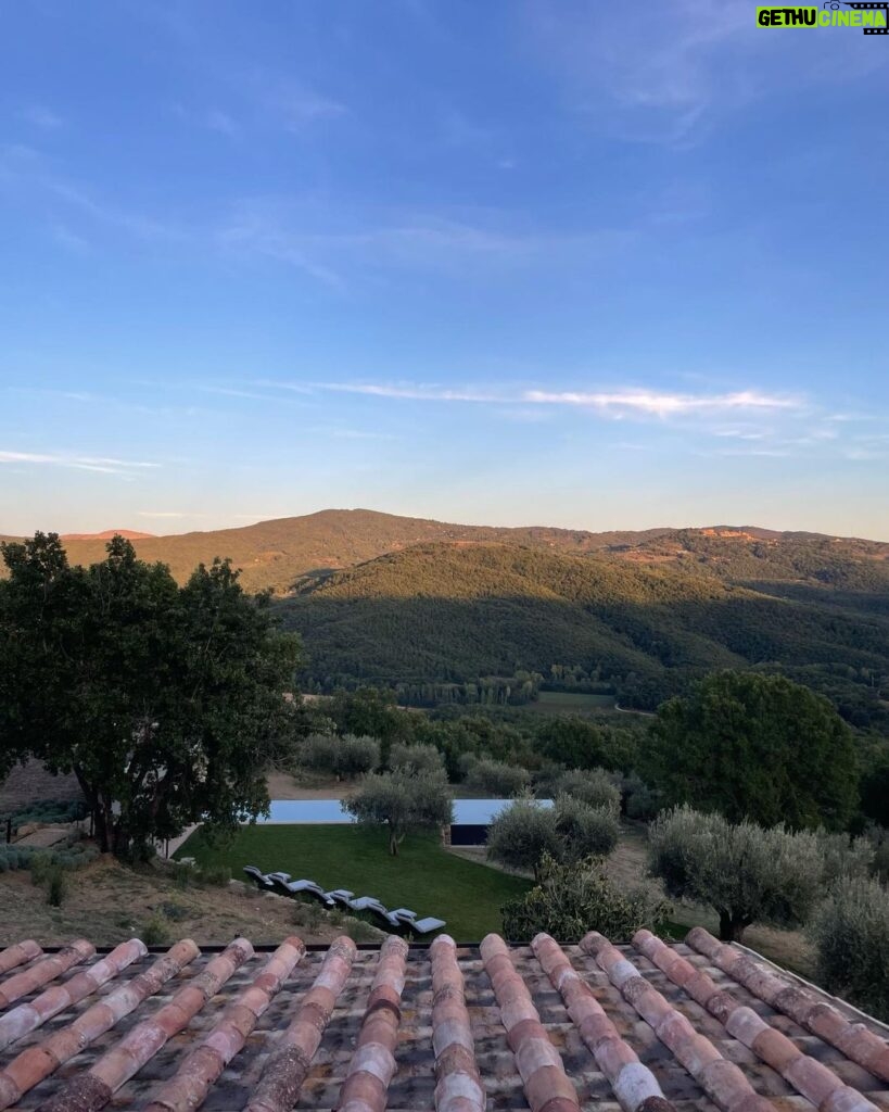 Gwyneth Paltrow Instagram - Birthday trip to Umbria with a road trip or two 🚗