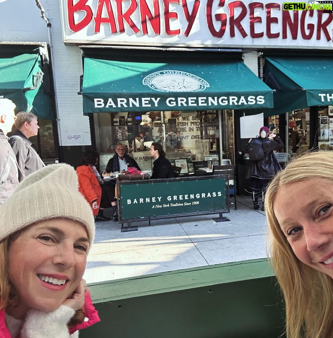 Gwyneth Paltrow Instagram - Quick trip to NYC… needed those crisp fall days, friends, food and culture. Feeling very very grateful.