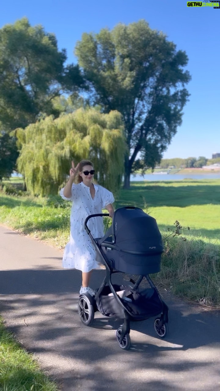 Hümeyra Aydoğdu - 749 Likes - Hamileliğim boyunca yürüdüm yürüdüm yürüdüm ve Mutlu son 🐥🥰
Kışın başlayan sürecimin en başındaki video Şubat ayı 6 haftalık hamileyim- yeni öğrenmişim 🐥😄ve buz gibi soğuk Belçika Fransa sınırındaki #Dunkirk kıyıları sonrası 5-6 aylık olduğum dönem başlıyor ve Düsseldorf- #Paris - #İstanbul - #Bozcaada - #Düsseldorf ve #Bebek 🐥
Yürüyün arkadaşlarım yürüyün her fırsatta yürüyün 🫶😘
#pregnantlife #walk #pregnancyworkout