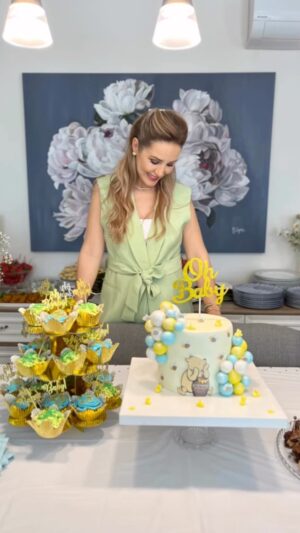 Hümeyra Aydoğdu Instagram - Teyzeleri bebeğime Babyshower yaptı 🐣🧿

Hepinizi çok seviyorum 😘 

#babyshower