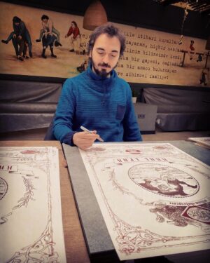 Hüseyin Sevimli Instagram - Tüm oyuncuların imzasıyla, özel tasarım Kral Lear afişi

Tasarım: @servetinandi 
Baskı: Serigrafi
Limit: 100

@oyunatolyesi web sitesinden ulaşabilirsiniz...