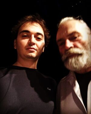 Hüseyin Sevimli Instagram - Çok kıymetli Haluk abi, bu akşam Emmy Ödüllerinde en iyi erkek oyuncu adayı 😎 Ben aday olamadığımdan fotograf flu mlu demedim direk yanladım. Tebrikler, başarılar ✌️✌️ @iemmys  @halukbilginer_official