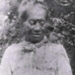 Hāwane Rios Instagram – Ku‘u Mau Kūpuna Aloha
Ku‘u Mau Kūpuna ‘Ōlelo Hawai’i
My beloved grandmothers of love 
My beloved keepers of ‘ōlelo Hawai’i 

Ku‘u Kupuna Wahine Kuakahi
Mabel Ke‘alalaua‘e Hussey 

Ku‘u Kupuna Wahine Kualua 
Emma Pa‘a 

Ku‘u Kupuna Wahine Kuakolu
Kapena Lualoa

These are the powerful Kānaka Maoli women I descend from of the lands of Kohala. From womb, to womb, to womb, to womb, to me.

They live on in my beating heart, in my bones, in my skin, in my songs. Offerings of salt go to the land today in their honor, for their guidance, and for their eternal love. I never got to meet them but I know them in my soul. I know they prayed for me. I know they wished me a good life. I know their love is in and around me everyday. 

I call upon my kūpuna by name because when we call, they come, and this I know for certain. When my body is tired and my heart is weary of this world, they come and tell me that their strength is my strength. They tell me that we come from ‘Āpa‘apa‘a winds and no matter how hard that wind blows, we are the ‘a‘ali‘i, rooted so deep into the land that we cannot be toppled over. 

They lived through the illegal annexation of our home to the United States. They lived through the ban of our language and cultural practices. They lived through the wars. They lived through the heartbreak of constant oppression. They lived through the pain of watching their lands stolen. And yet, they still held strong. They still lived and loved. They still believed in the old ways. They still passed it down. 

Because of them, I am. That much resilience and courage lives within me because it lived within them. I remember this every day.

No Kohala he pa‘a kō kea
E mau ke ea
E ola mau ka Hale Kū Pa‘a
E ola mau ka ‘Ōlelo Hawai’i 

*I colorized the photos I could on an app and it was the first time I saw my kūpuna in color 😩😭

#mahinaolelohawaii Puu Huluhulu