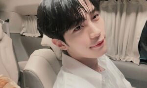 Ha Jong-woo Instagram - ✨✨