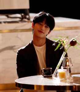 Ha Jong-woo Instagram - 📷🎥