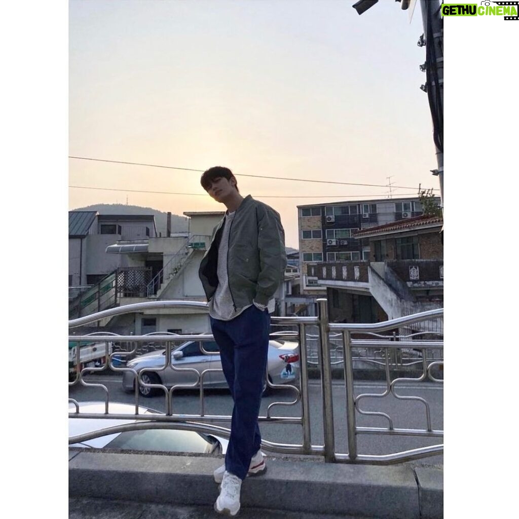 Ha Jong-woo Instagram - ☀️☀️ 공주 촬영때