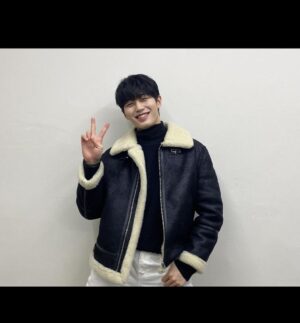 Ha Jong-woo Instagram - 😄😆📷✨✨